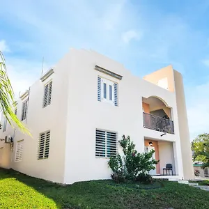 Colinas Del Atlantico Vacational House 2nd Floor Isabela